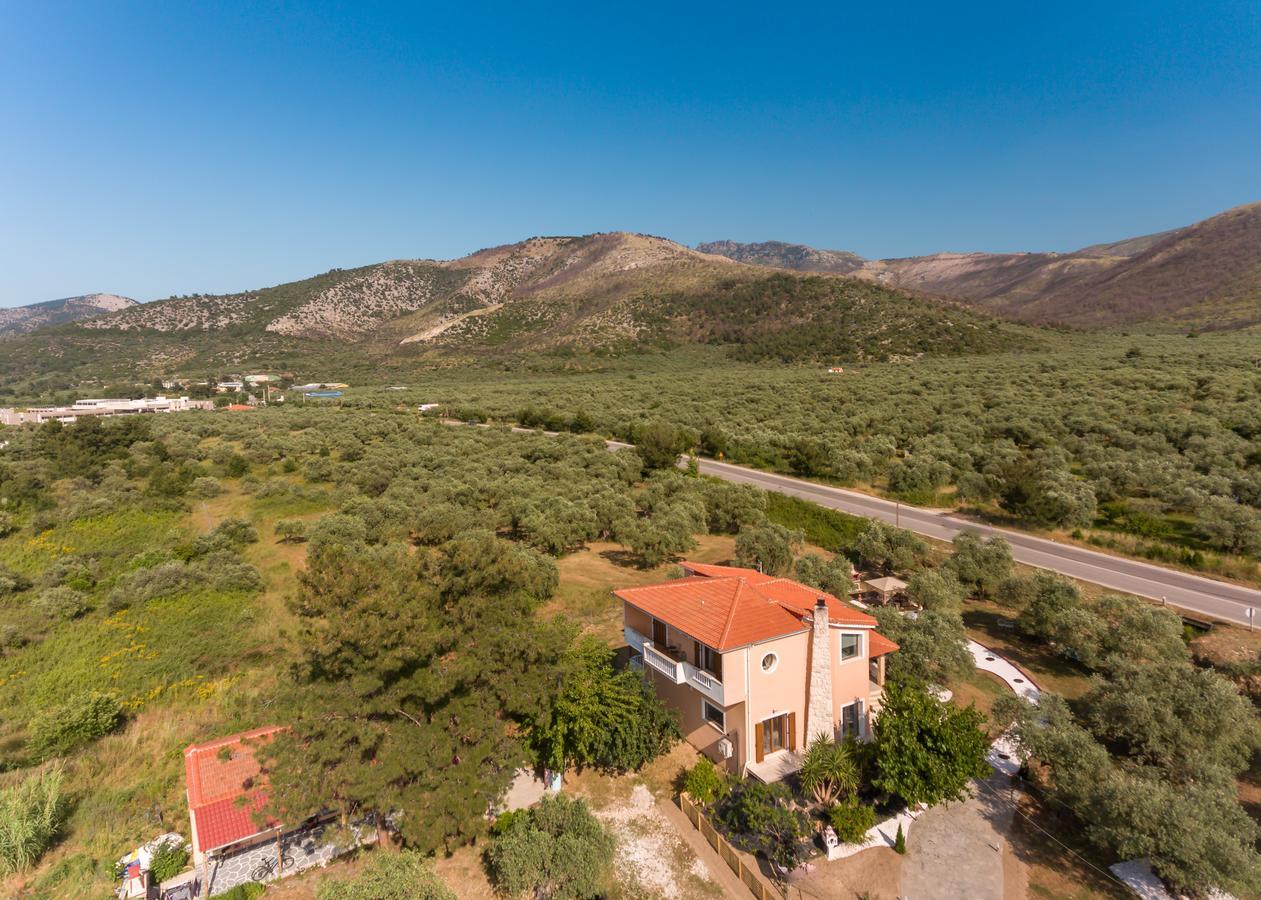 Fokas Luxury Villa Prínos Buitenkant foto