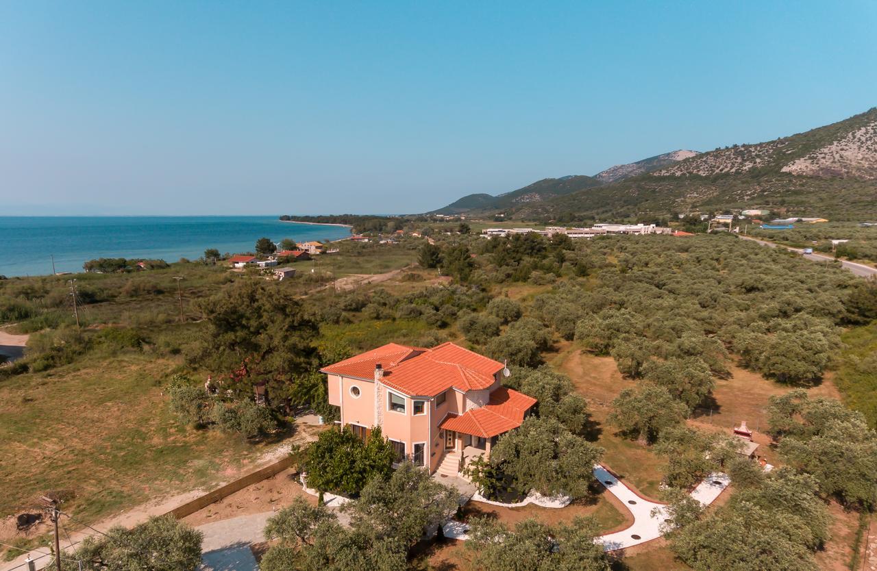 Fokas Luxury Villa Prínos Buitenkant foto