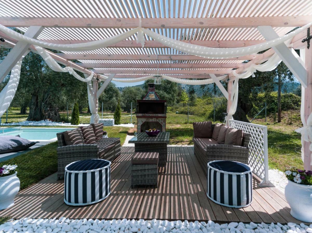Fokas Luxury Villa Prínos Buitenkant foto