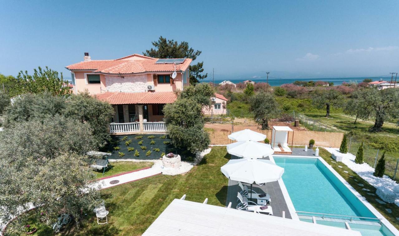 Fokas Luxury Villa Prínos Buitenkant foto